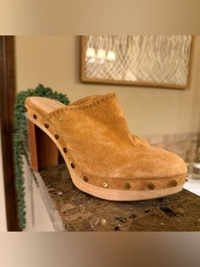 Veronica Beard Grita Clogs